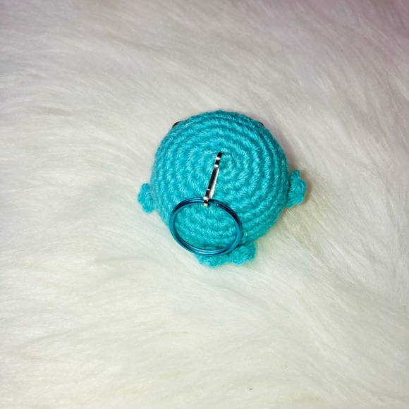 Whale amigurumi keychain - Picture 2 of 4